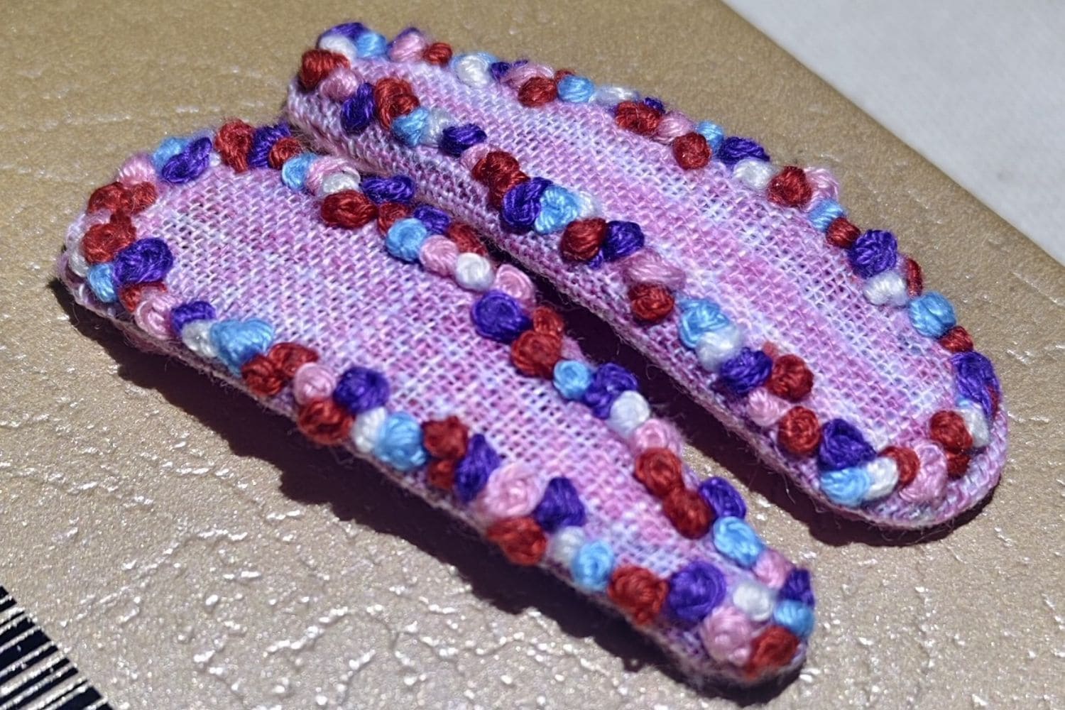 Akya hair clip product image